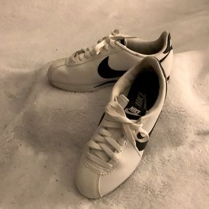 Nike retro with black Nike swish